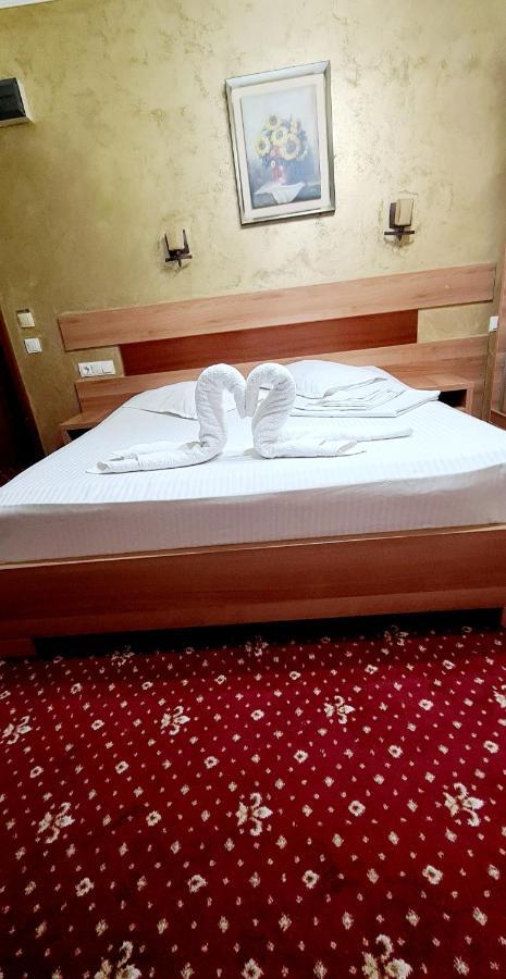 Motel Cool Bărcăneşti Habitación foto